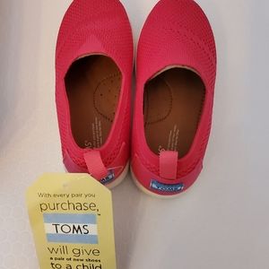 Tom's shoes Fushsia